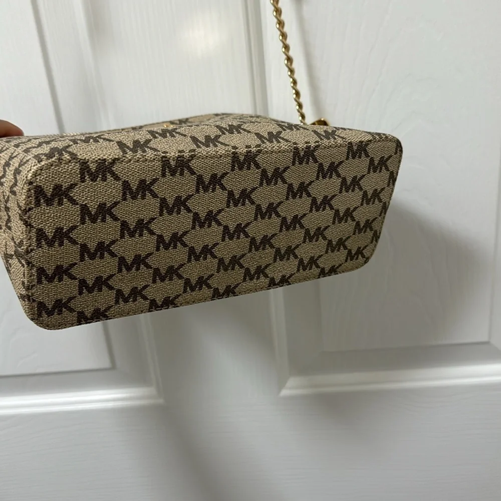 Michael Kors chain and leather strap cross body bag